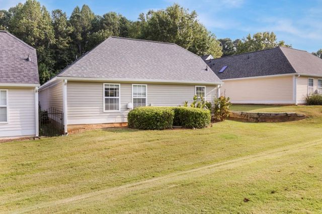 5052 Kathryn Glen Drive, Acworth, GA 30101