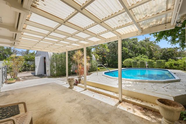 1720 SW 10th Street, Boca Raton, FL 33486