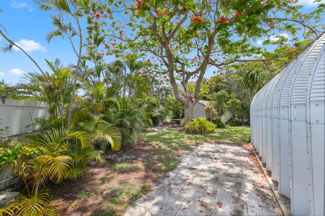 1720 SW 10th Street, Boca Raton, FL 33486
