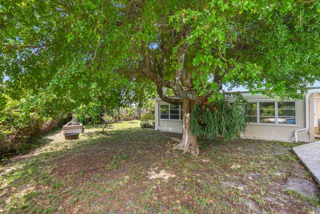 1720 SW 10th Street, Boca Raton, FL 33486