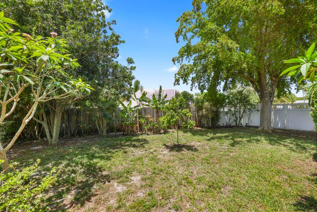 1720 SW 10th Street, Boca Raton, FL 33486