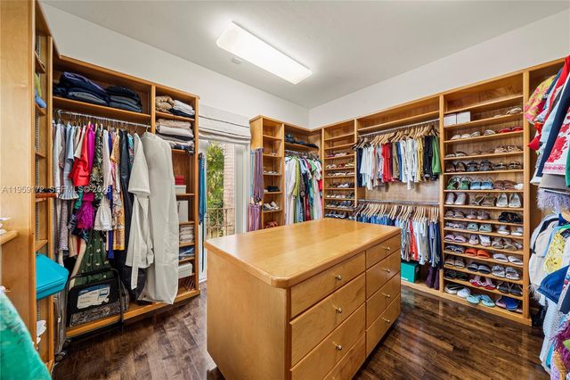 8400 SW 52nd Avenue, Miami, FL 33143