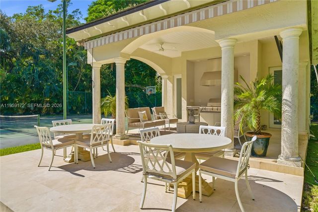 8400 SW 52nd Avenue, Miami, FL 33143