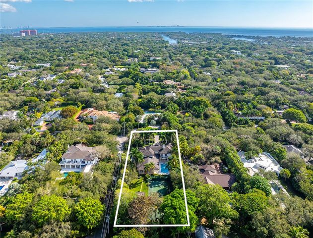 8400 SW 52nd Avenue, Miami, FL 33143