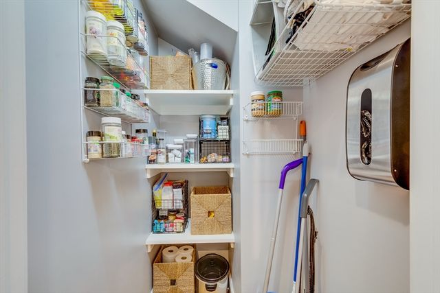 266 Bowen St 1, Boston, MA 02127