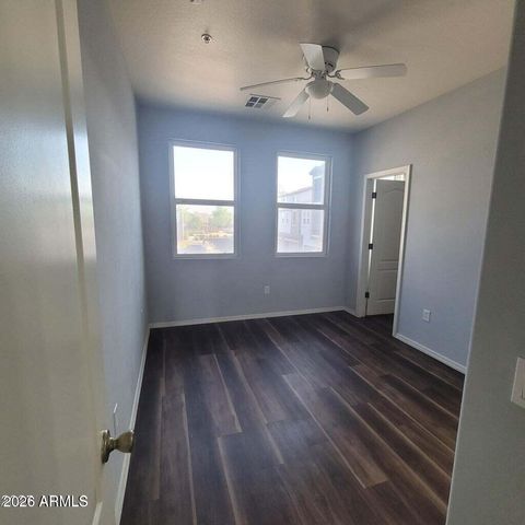 2367 E HUNTINGTON Drive, Phoenix, AZ 85040