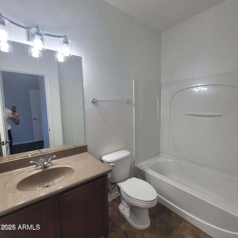 2367 E HUNTINGTON Drive, Phoenix, AZ 85040