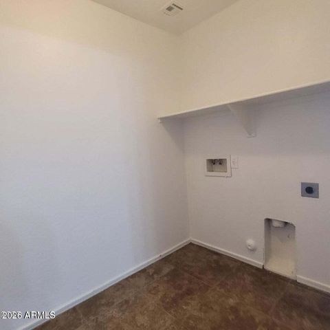 2367 E HUNTINGTON Drive, Phoenix, AZ 85040