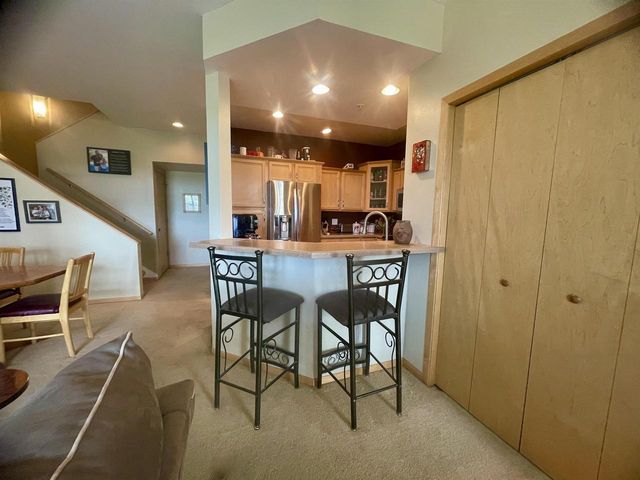 8252 Starr Grass Drive, Madison, WI 53719
