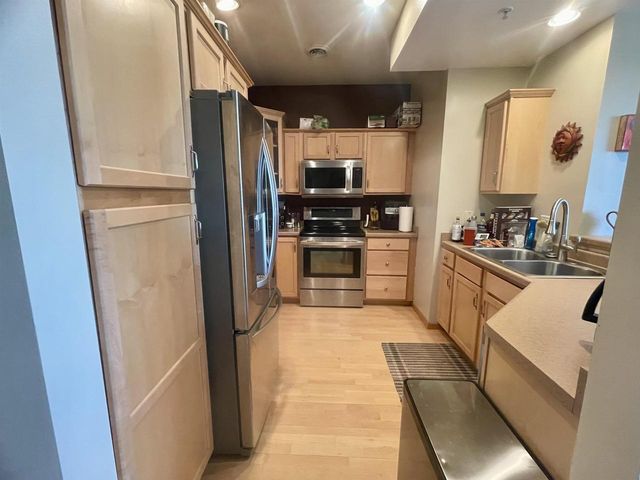8252 Starr Grass Drive, Madison, WI 53719