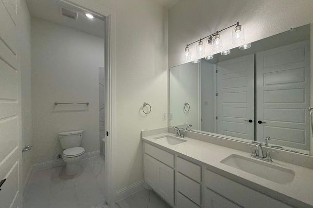302 Alicia Court, Mansfield, TX 76063