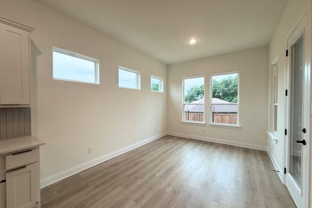 302 Alicia Court, Mansfield, TX 76063