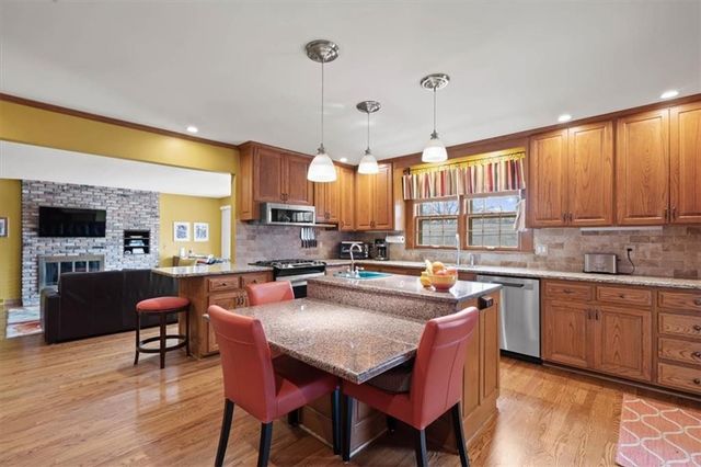 6601 Outlook Drive, Mission, KS 66202