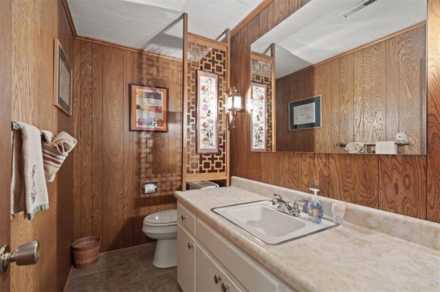 6601 Outlook Drive, Mission, KS 66202