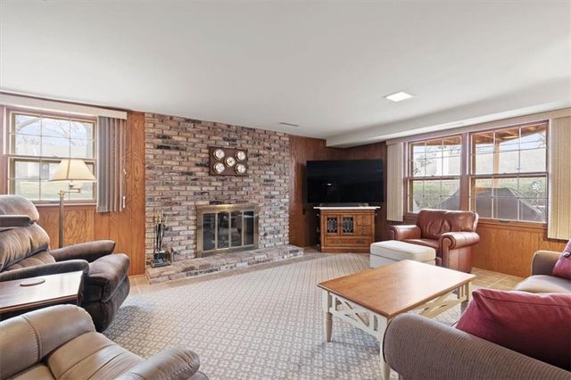 6601 Outlook Drive, Mission, KS 66202