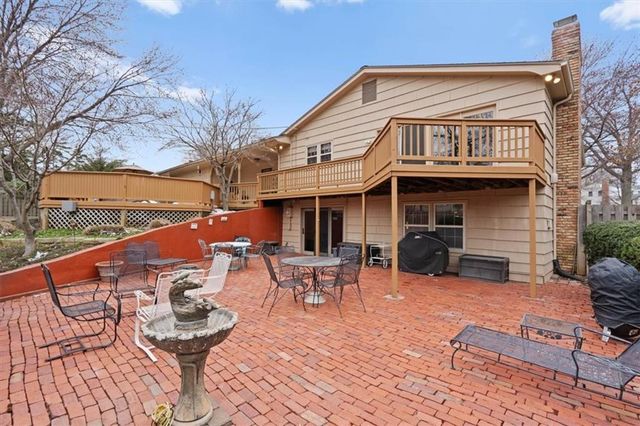 6601 Outlook Drive, Mission, KS 66202