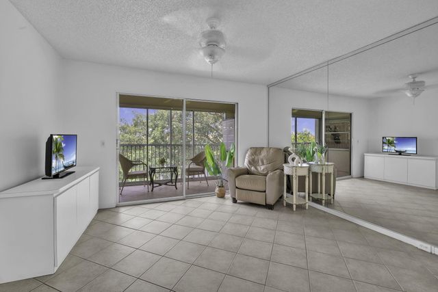 13001 SW 15th Court 404t, Pembroke Pines, FL 33027