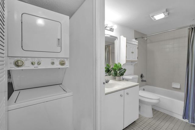 13001 SW 15th Court 404t, Pembroke Pines, FL 33027
