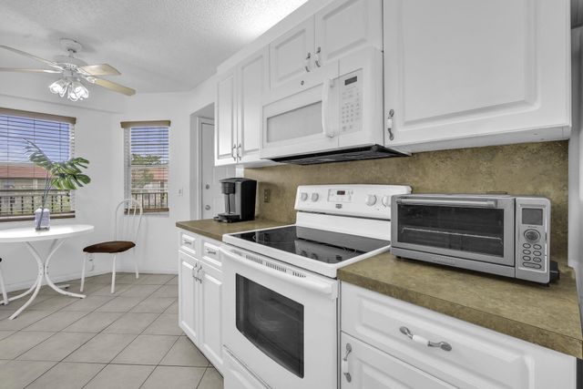13001 SW 15th Court 404t, Pembroke Pines, FL 33027