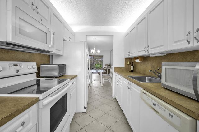 13001 SW 15th Court 404t, Pembroke Pines, FL 33027