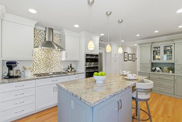 17311 Zena Avenue, Monte Sereno, CA 95030