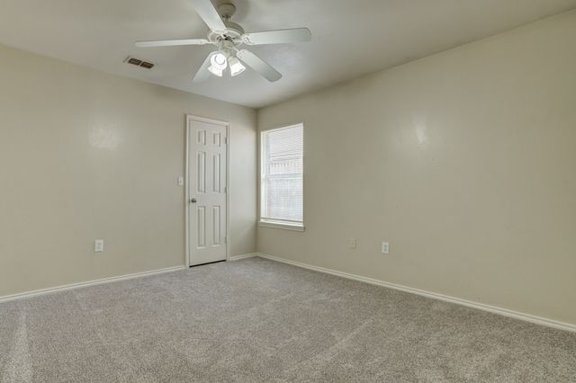 517 N Brentwood Avenue, Lubbock, TX 79416