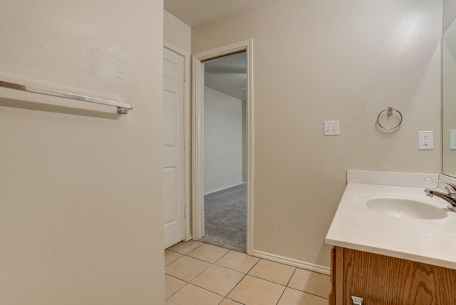 517 N Brentwood Avenue, Lubbock, TX 79416