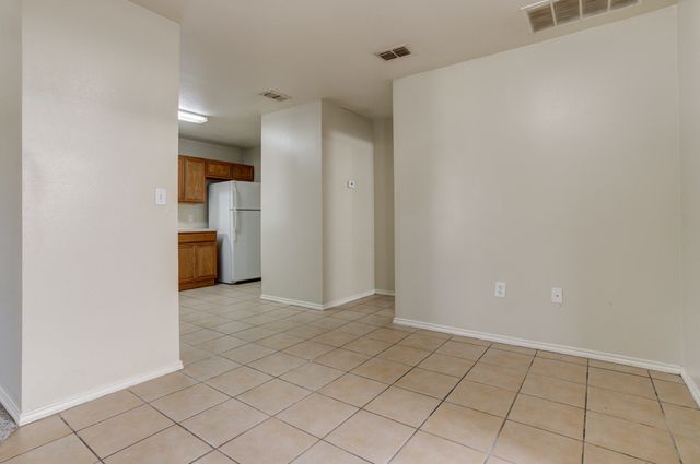 517 N Brentwood Avenue, Lubbock, TX 79416