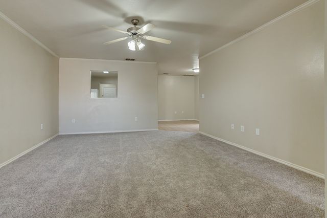 517 N Brentwood Avenue, Lubbock, TX 79416