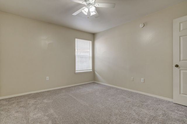 517 N Brentwood Avenue, Lubbock, TX 79416