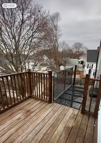 60 Franklin St 2, Braintree, MA 02184