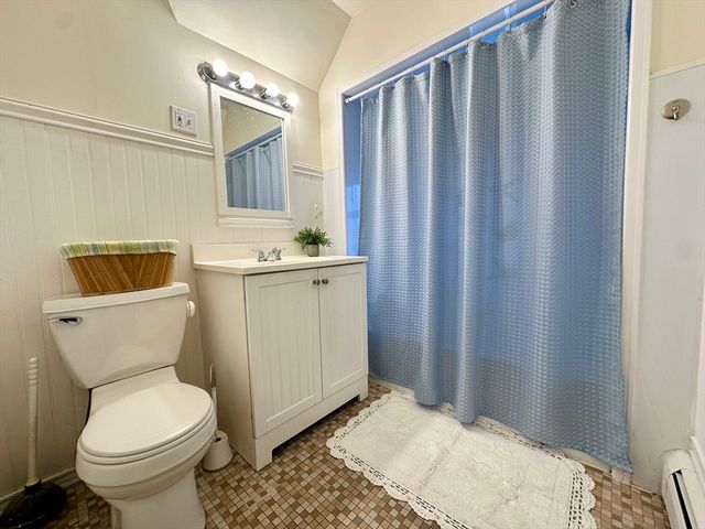 60 Franklin St 2, Braintree, MA 02184