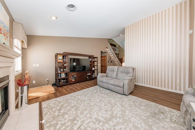 443 Quail Point DRIVE, Mount Pleasant, WI 53406