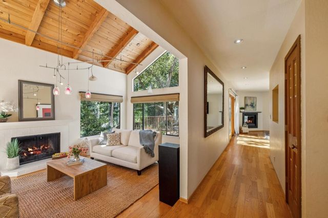 23584 Sky View Terrace, Los Gatos, CA 95033