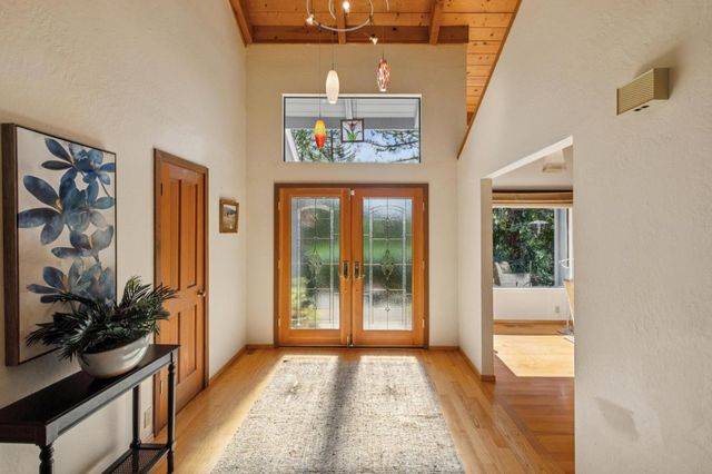 23584 Sky View Terrace, Los Gatos, CA 95033