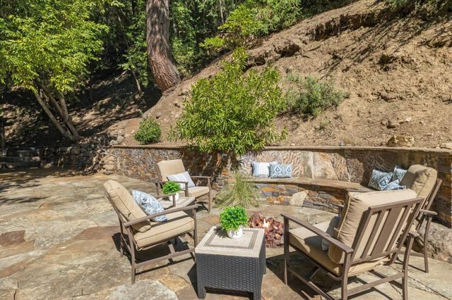 23584 Sky View Terrace, Los Gatos, CA 95033