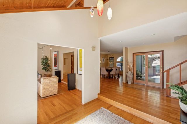 23584 Sky View Terrace, Los Gatos, CA 95033