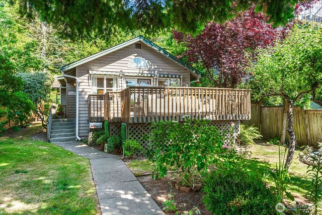 4018 59th Avenue SW, Seattle, WA 98116