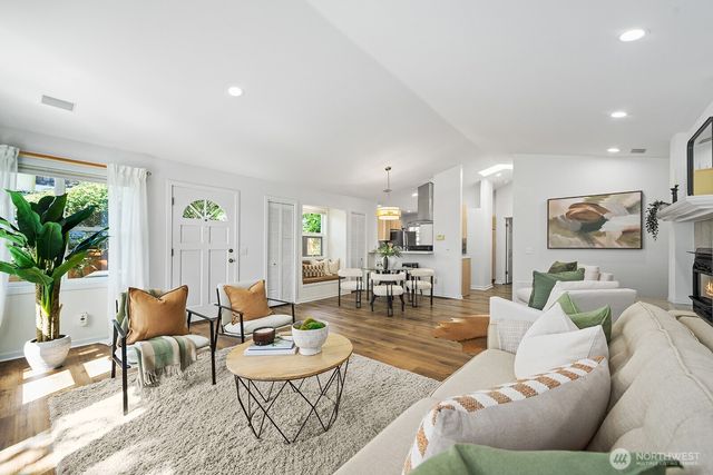 4018 59th Avenue SW, Seattle, WA 98116