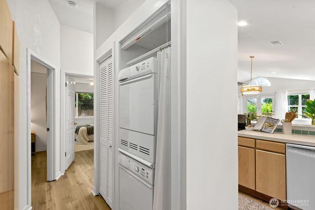 4018 59th Avenue SW, Seattle, WA 98116