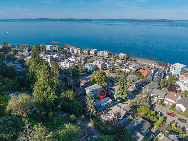 4018 59th Avenue SW, Seattle, WA 98116