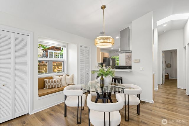 4018 59th Avenue SW, Seattle, WA 98116