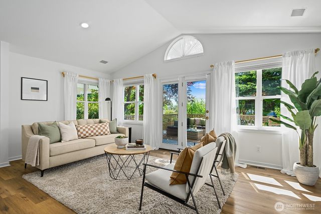 4018 59th Avenue SW, Seattle, WA 98116