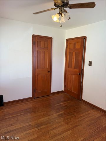 7425 Glencoe Avenue, Brooklyn, OH 44144
