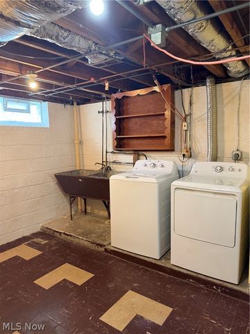 7425 Glencoe Avenue, Brooklyn, OH 44144