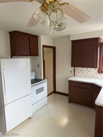 7425 Glencoe Avenue, Brooklyn, OH 44144