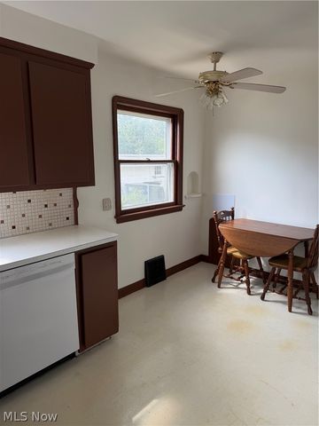 7425 Glencoe Avenue, Brooklyn, OH 44144