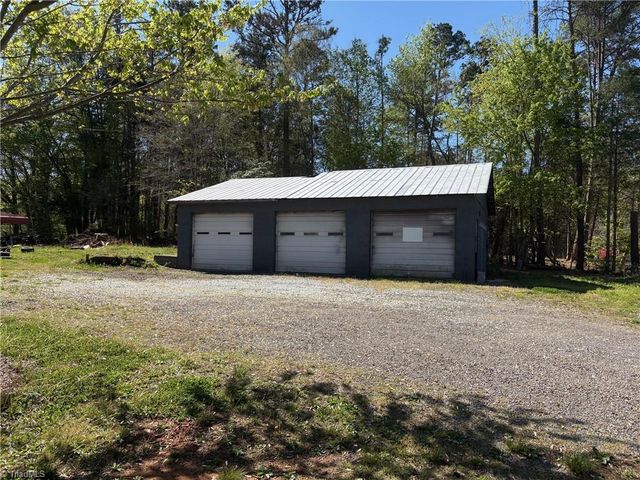 1075 US Highway 64 W, Mocksville, NC 27028