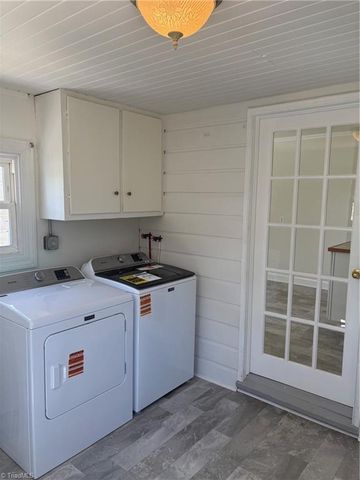 1075 US Highway 64 W, Mocksville, NC 27028