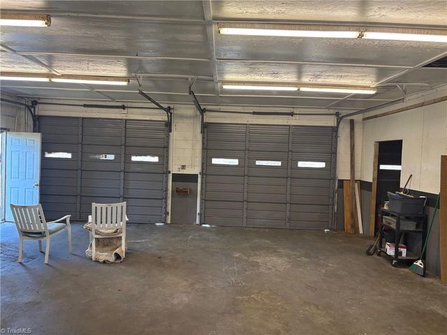 1075 US Highway 64 W, Mocksville, NC 27028
